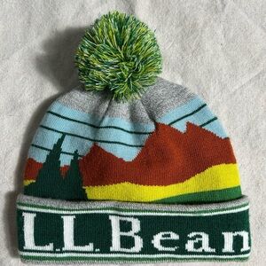 L.L. Bean Beanie Toboggan Pom Hat Mountain Spellout OSFA Winter Unisex